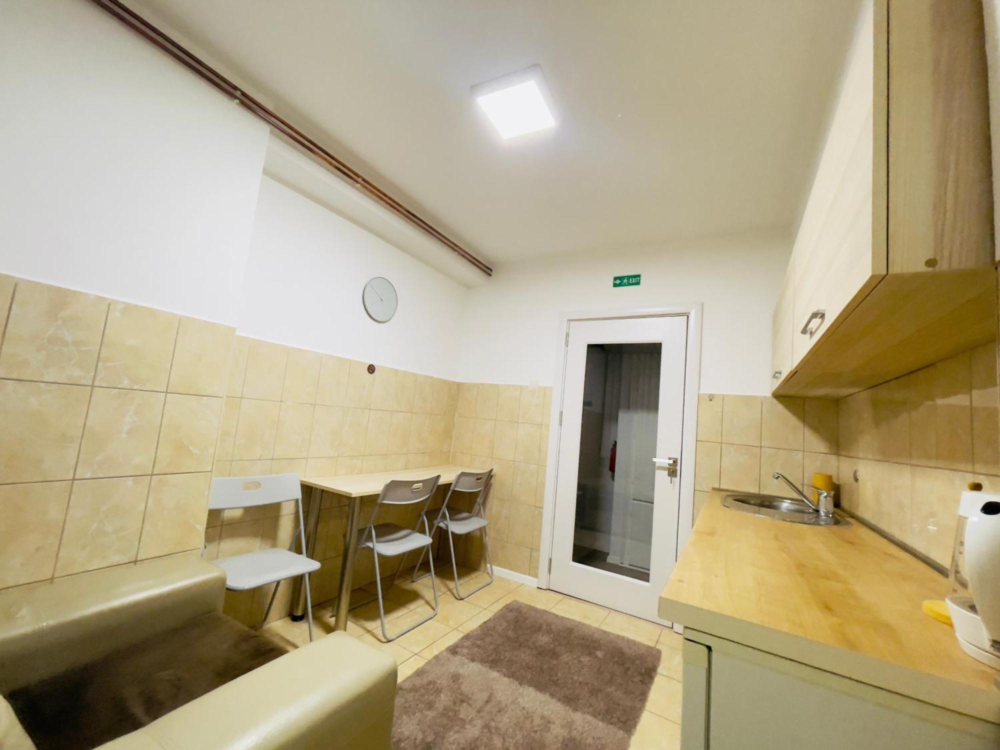 Pristinanest Hotell Exteriör bild